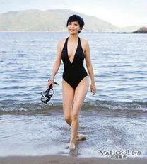 清新女明星泳装图片,夏日海滩的美丽风景线